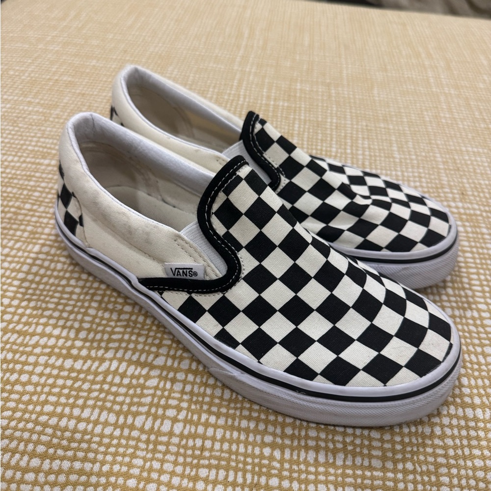 Checkered classic slip on vans